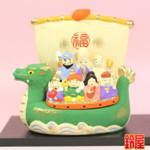 開店祝いの七福神宝船の置物：表面